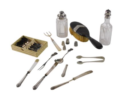 A quantity of silver and silver plate, to include two glass jars from a cruet, each with silver mount, silver plated toasting
