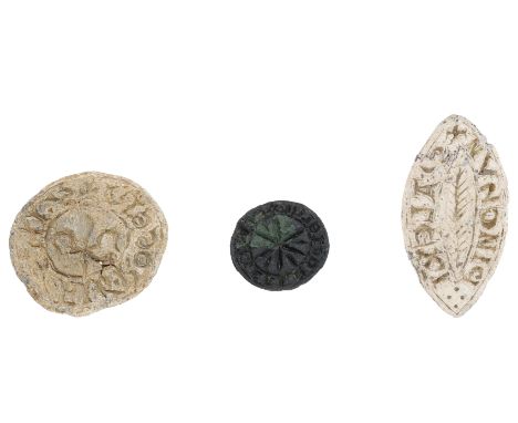 14th Century, a bronze seal matrix of the Chess type, circular face engraved with six pointed star with rays in angles, reads