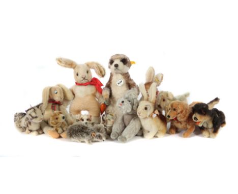 Konvolut Steiff Tiere14 St., 3. Drittel 20. Jh., 4 unterschiedl. Hasen mit Lulac, 1 x K u F; 1 x Mungo, Etikett, K. und F., H