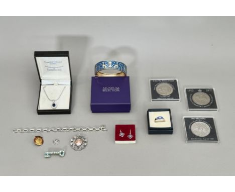 A small group of silver and costume jewellery - including a HM silver EII Silver Jubilee pendant; a sterling silver cable lin