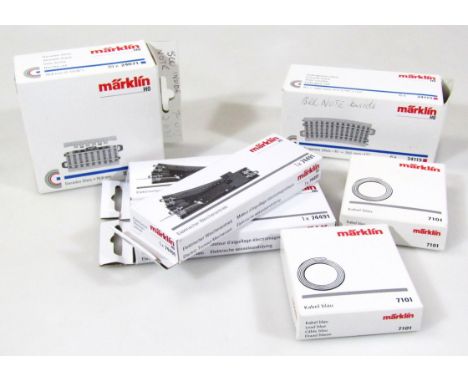 Various Marklin HO-gauge track and accessories, to include 1 x 74991 mechanism, two others similar, etc. (a quantity) 