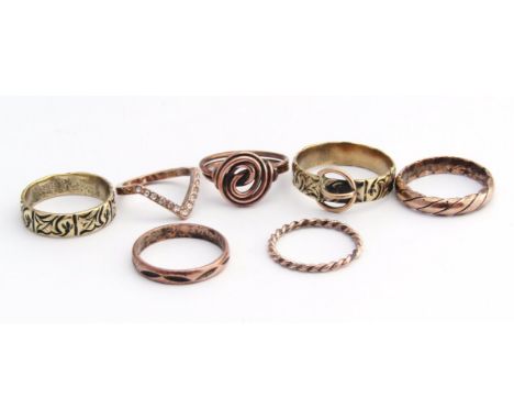 An assortment of various ladies rings, dress ring, part textured band, size M, etc. (a quantity)