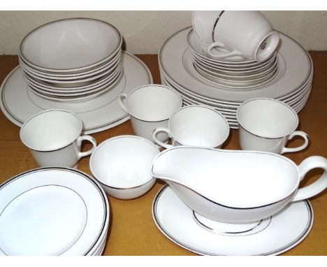 A comprehensive Royal Worcester Silver Jubilee pattern part service, to include dinner plates, 26cm dia. gravy boat, cups, sa