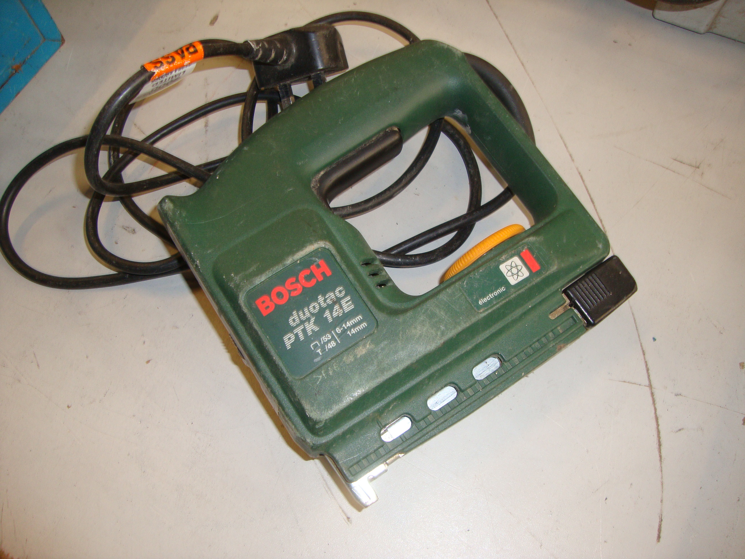 Bosch Duotac model PTK14E electric staple gun