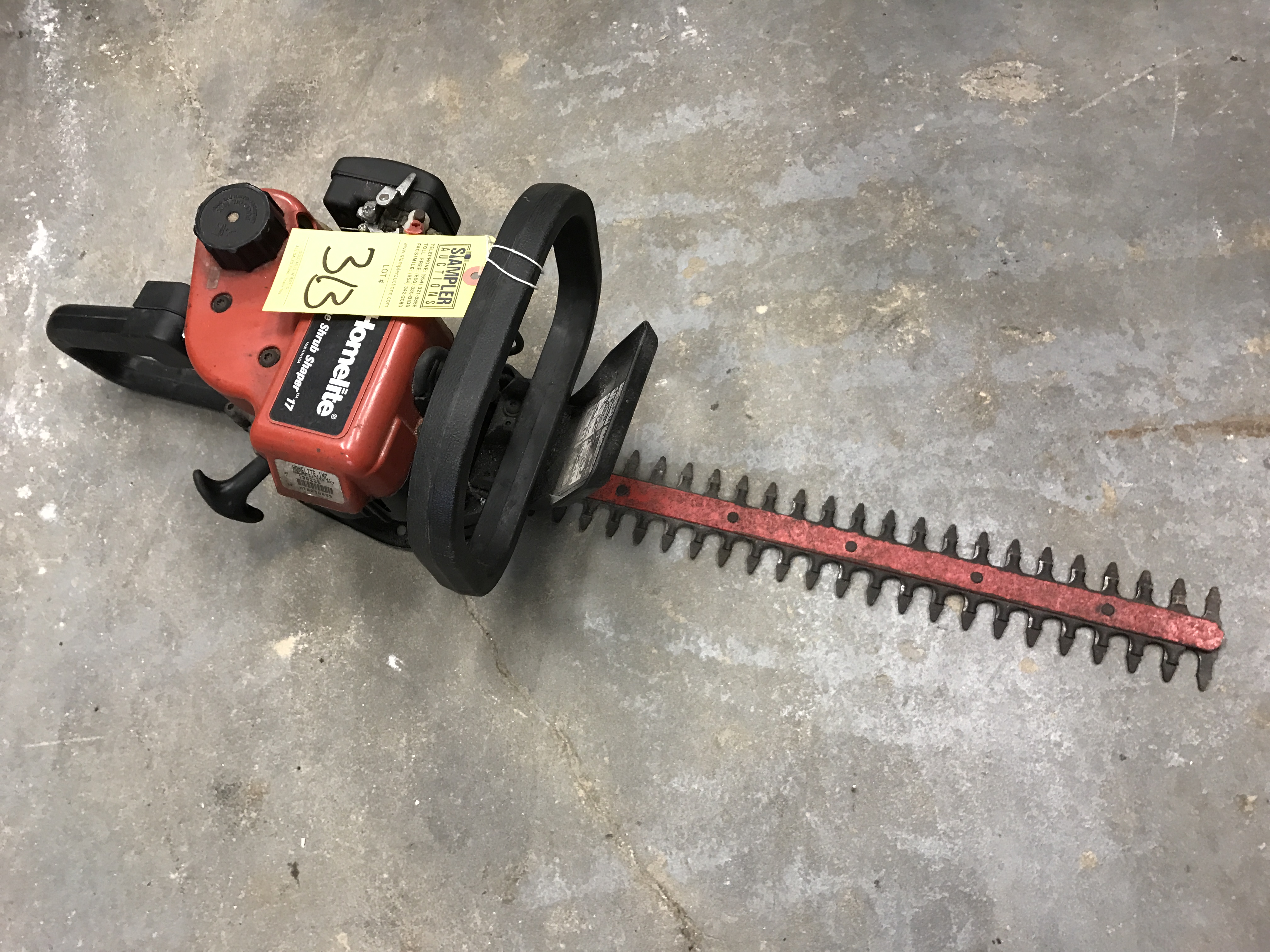 HOMELITE 17'' GAS TRIMMER / SHRUB SHAPER