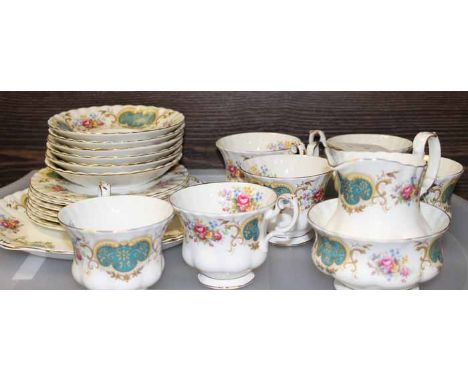 ROYAL ALBERT BERKELEY HALF TEA SET
6 cups, 6 saucers, 6 side plates, cream, sugar and cake plate