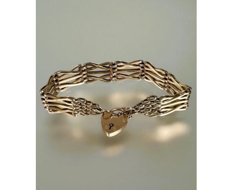 A 9ct rose gold gate link bracelet complete with heart shaped padlock and safety chain no signs of repairs or hard solder D 7