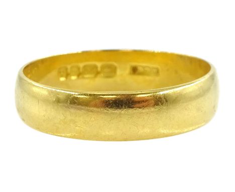 22ct gold wedding band, London 1963Condition Report:Approx 4.1gm, size R, depth = 4.7mm