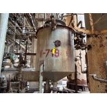Vertical Tank in Stainless Steel 304, with Level Transmitter and 1 5/16"/150 Psi control valve. / T