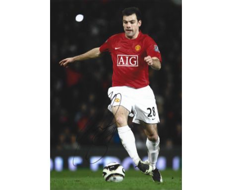 Darron Gibson signed Manchester United 12x8 colour photo. Darron Thomas Daniel Gibson (born 25 October 1987) is an Irish prof