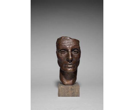 Renée Sintenis (Glatz/Schlesien 1888 – 1965 Berlin). „Selbstbildnis“. 1944Bronze mit brauner Patina, auf Steinsockel montiert