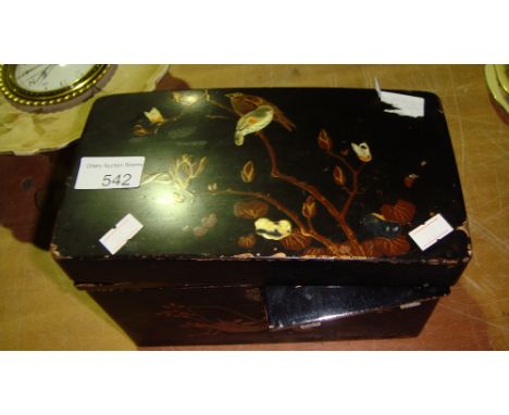 Early 20th century Japanese lacquer and inlaid mother of pearl tea caddy