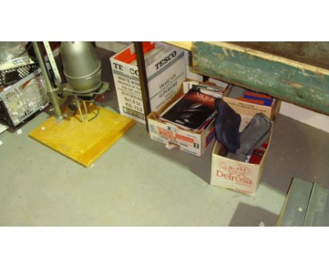 Assorted dark room camera and developing equipment including enlarger, trays & Braun Paximat Deluxe projector etc.