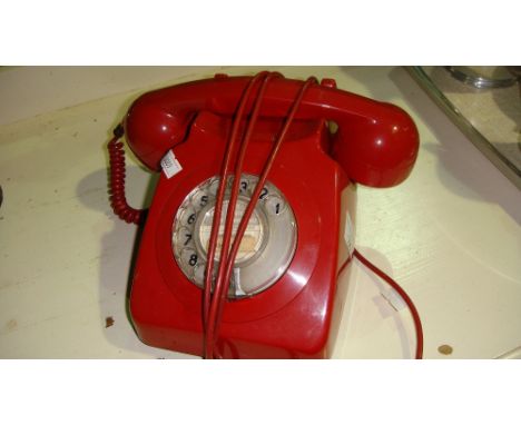 Vintage red telephone Model 21352 746 F DFFM 8/2