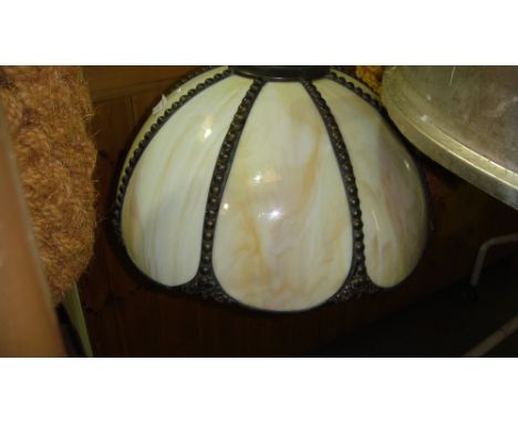 Antique style slag glass lamp shade