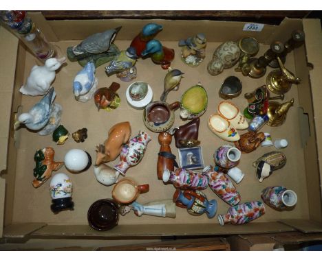 A box of china to include: a Beswick robin, Nao goose, USSR Wren and Deer, Rye pottery Robin, brass Pheasants, etc.