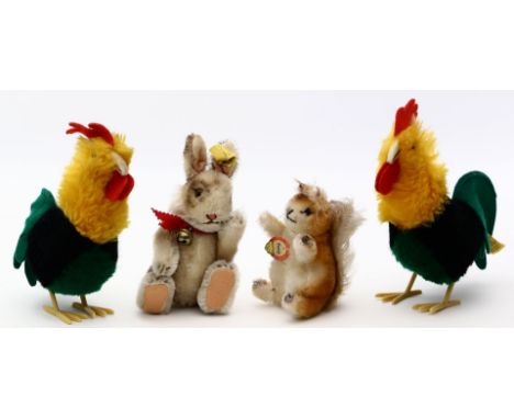2 Hähne, "Possy" und Hase, Steiff. Bespielt. 1x Schild. 2x K und F. 