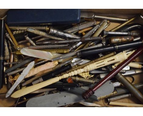 Collection of various vintage propelling pencils and other items   Condition: 