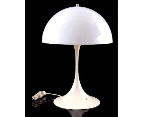 Plastic table lamp, design Verner Panton for Louis Poulsen, model Panthella, numbered 23430, 70 cm high, shade 50 cm diameter