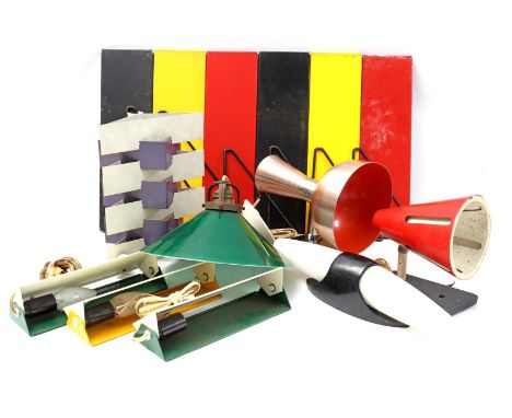 Lot mid-century b.u. wall rack design Tjerk Reijenga for Pilastro, Hala wall lamp from the Zonneserie design H. Busquet, Herd