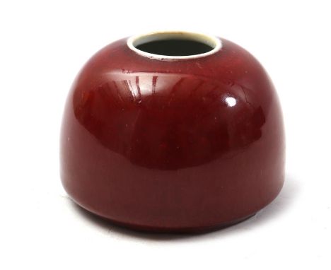 Porcelain sang de boeuf pot, Kangxi marked, China 19th century, 7 cm high