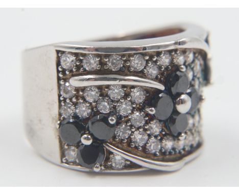 Ladies silver dress ring size P. UK P&amp;P Group 0 (£6+VAT for the first lot and £1+VAT for subsequent lots) 
