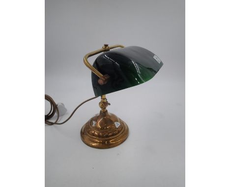 Early 20th century heavy brass gentlemans desk lamp with stepped base and green glass shade. All electrical items in this lot