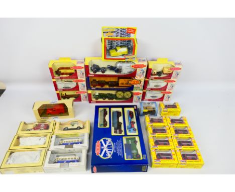 Lledo - Classix - Lledo Trackside - Other - A collection of boxed diecast vehicles in various scales. Lot includes Lledo Trac