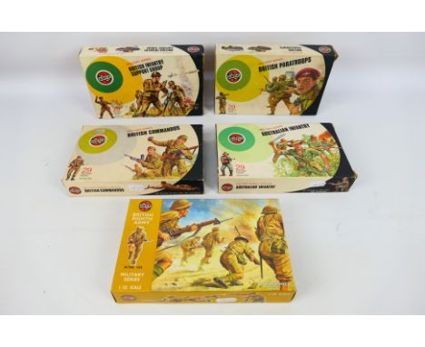 Airfix - 5 x boxed vintage set of soldiers in 1:32 scale, Australian Infantry # 51458-3, British 8th Army # 51456-7, British 
