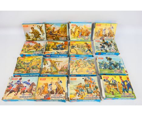 Airfix - 16 x vintage boxed sets of soldiers and figures including Japanese Infantry # S18-59, Commandos # S32-69, Waterloo F