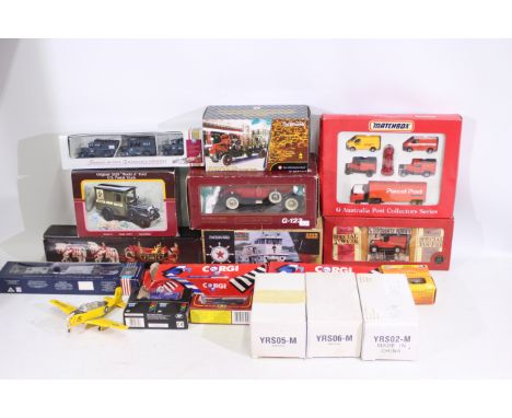 Matchbox - Corgi - Ertl - Other - A mixed collection of mainly boxed diecast model vehicles, and collectable banks. Lot inclu