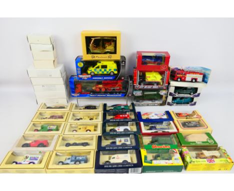 Lledo - Teamsterz - Others - Over 30 boxed diecast vehicles majority of which are by Lledo. Lot includes Lledo 16027 Dennis P