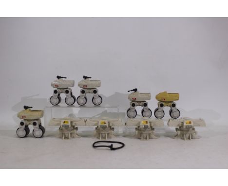 Kenner - Star Wars - Five unboxed Star Wars MTV-7s- Four are in a good to very good condition and one is missing its blaster 
