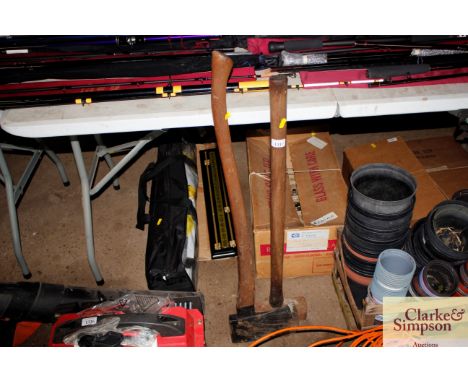 A sledge hammer and a felling axe 