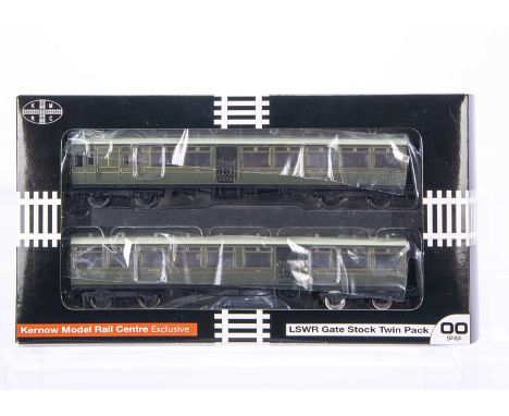 Kernow 00 gauge K1001 Southern Railway olive green two coach LSWR Gate stock Set 374, in original box, VG-E, box VG-E