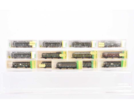 Minitrix N Gauge Bavarian and Prussian Six Wheeled and Four Wheeled Coaching Stock, all cased, Kay Bay Sts B, in white lined 