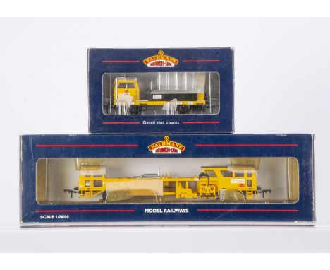 Bachmann 00 Gauge Plasser Track Maintenance Stock, 36165 yellow Plasser tamper and 36150 motorised Plasser crane unit, both i