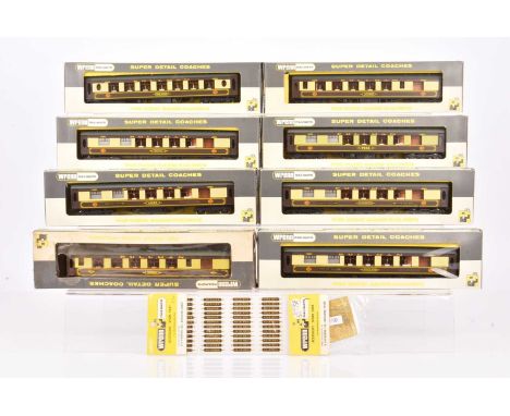 Wrenn 00 Gauge Brighton Belle Coaches, W6001/B Car No 86, W6002A 'Audrey', W6002/H 'Hazel', W6002/V 'Vera', W6012 'Pegasus'W6