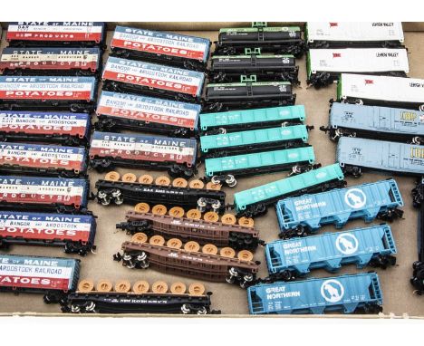 N Gauge American Freight Stock, all unboxed, rakes or groups of freight stock, Bachmann B &amp; O triple bay hoppers (5),  Gr