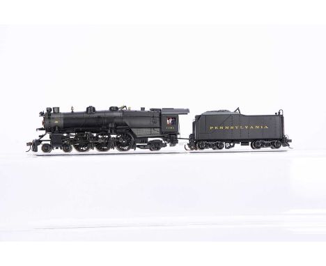 American HO Gauge Spectrum by Bachmann Steam Locomotive and Tender, boxed 84014  4-6-2 K4 Pacific locomotive 1361 in black Pe