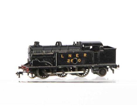 SALEROOM ANNOUNCEMENT - Title and Description have been amended, estimate has changed to £60-£80Hornby-Dublo repainted LNER b