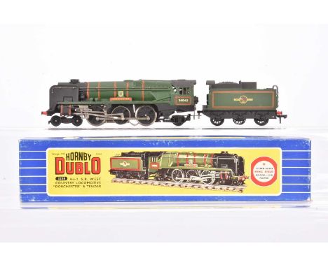 Late issue Hornby-Dublo 00 Gauge 3-Rail 3235 BR green West Country Class 34042 'Dorchester' Locomotive and tender, with oil t