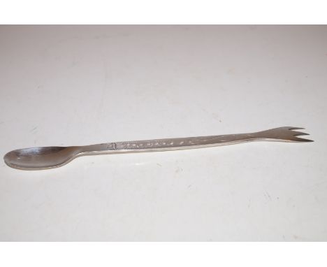 A Birmingham, 1963 silver hallmarked spoon/fork with Feline Design - 53g