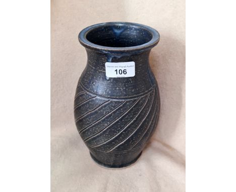 Winchcombe pottery blue speckled vase, incised mark to base. 