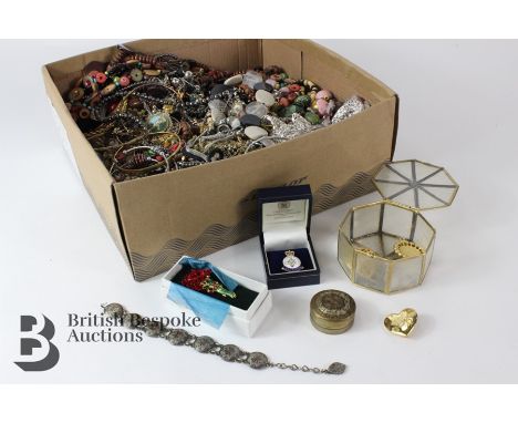 Miscellaneous silver jewellery, including a silver charm bracelet with silver and silver-metal charms, silver and black ename