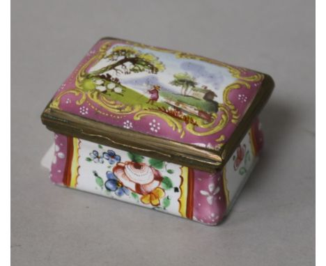 An 18th century Staffordshire enamel pill box