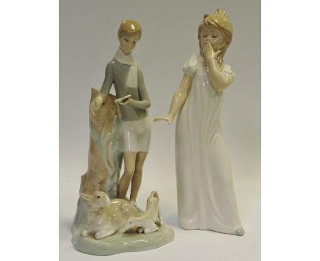 A Lladro figural group, another Nao (2)