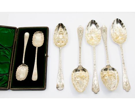 A pair of late Victorian silver small berry spoons, hallmarked by Roberts &amp; Breading, Sheffield, 1900, approx 2.22 ozt (6