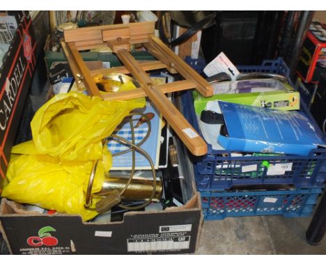 THREE BOXES OF ASSORTED SUNDRIES TO INCLUDE A MODERN BANKERS LAMP 