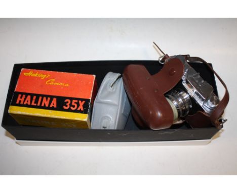 A VINTAGE HALINA CAMERA